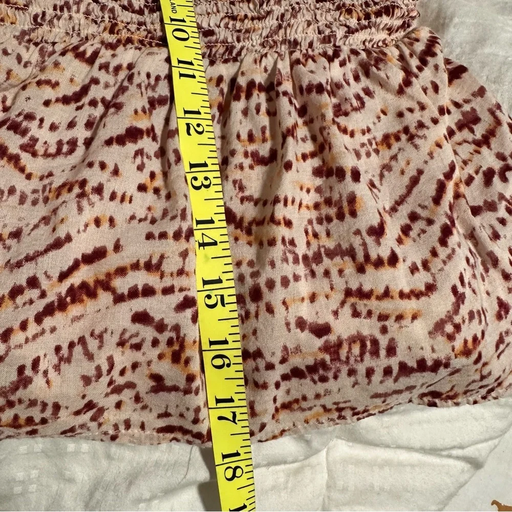 Old Navy Red and‎ Cream Puff Sleeve Peplum Blouse Medium Boho Summer Spring